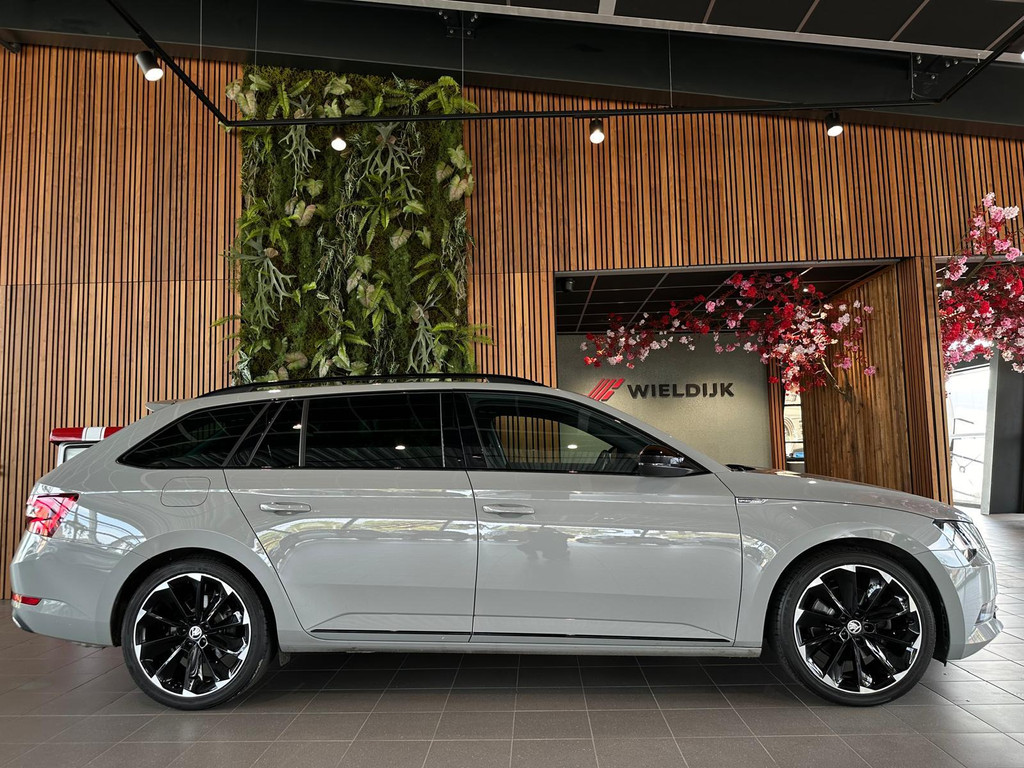 Škoda Superb 1