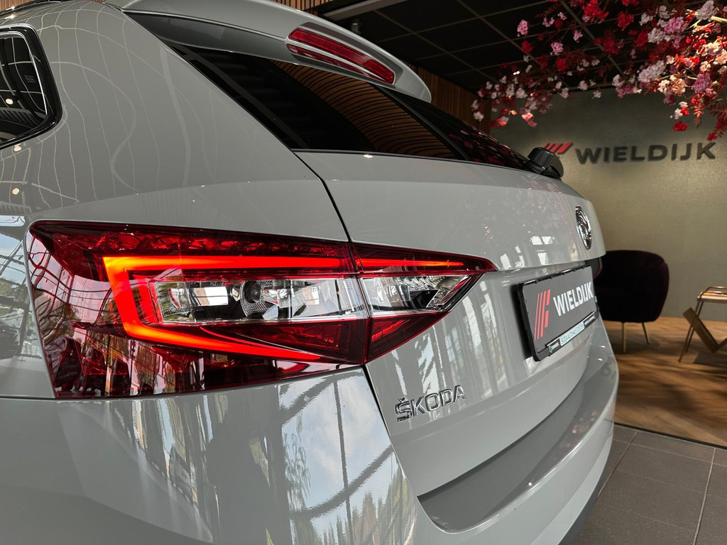 Škoda Superb 1