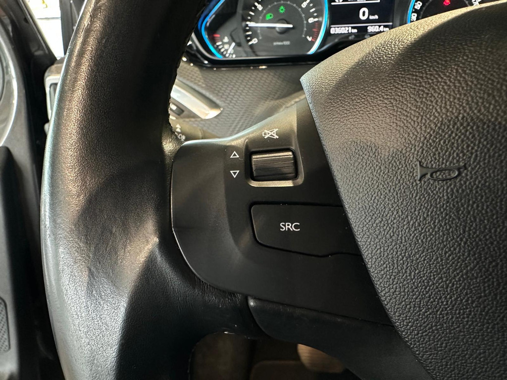 Peugeot 2008 1