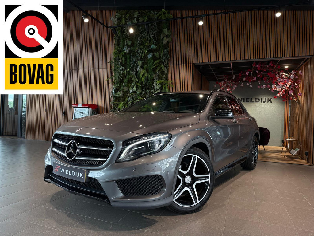 Mercedes-Benz GLA 1