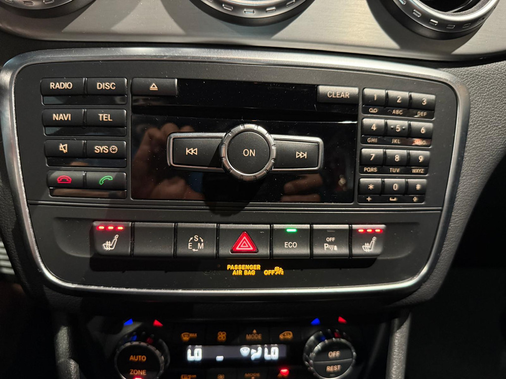 Mercedes-Benz GLA 1