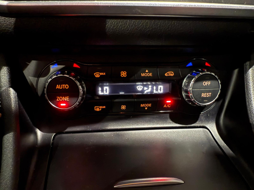 Mercedes-Benz GLA 1
