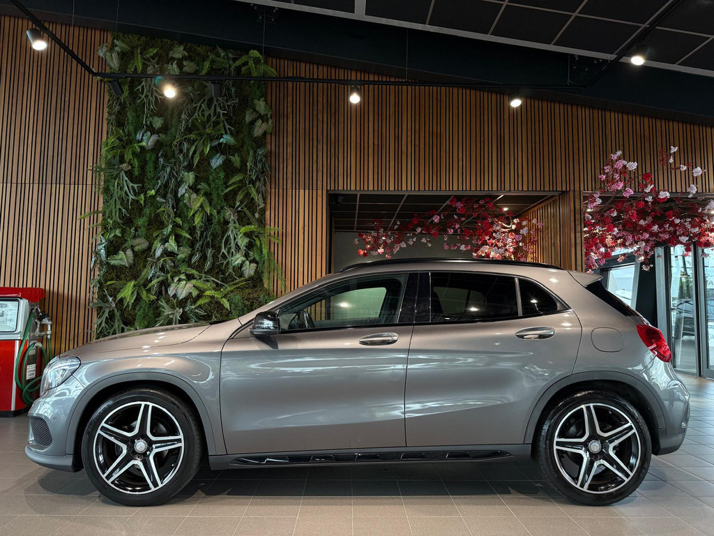 Mercedes-Benz GLA 1