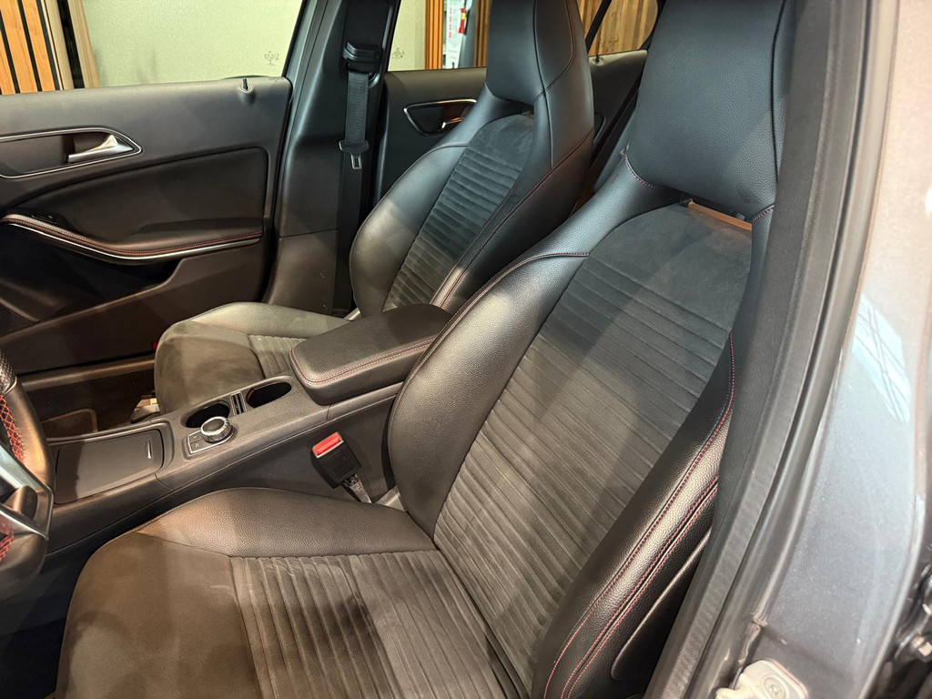 Mercedes-Benz GLA 1