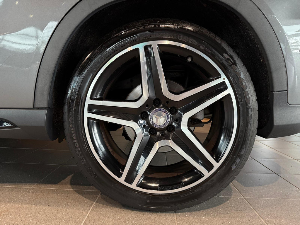 Mercedes-Benz GLA 1