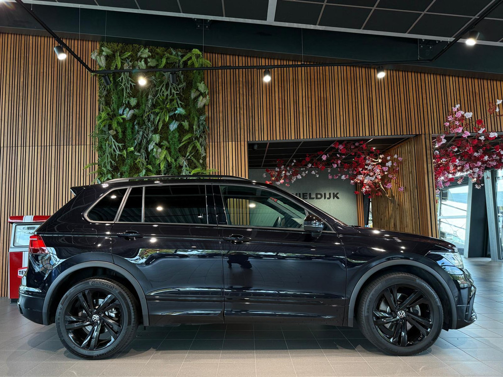 Volkswagen Tiguan 1