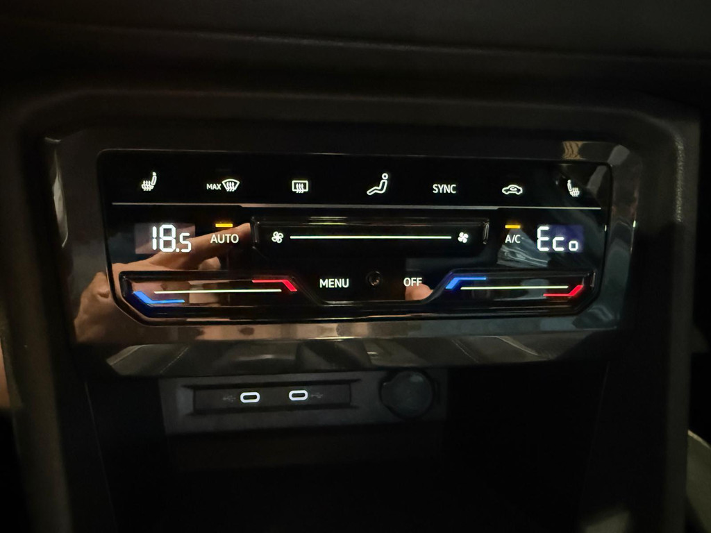 Volkswagen Tiguan 1