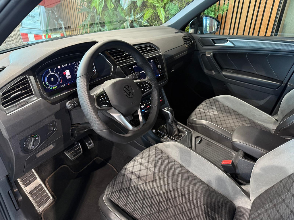 Volkswagen Tiguan 1
