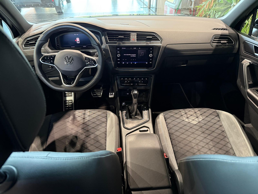 Volkswagen Tiguan 1