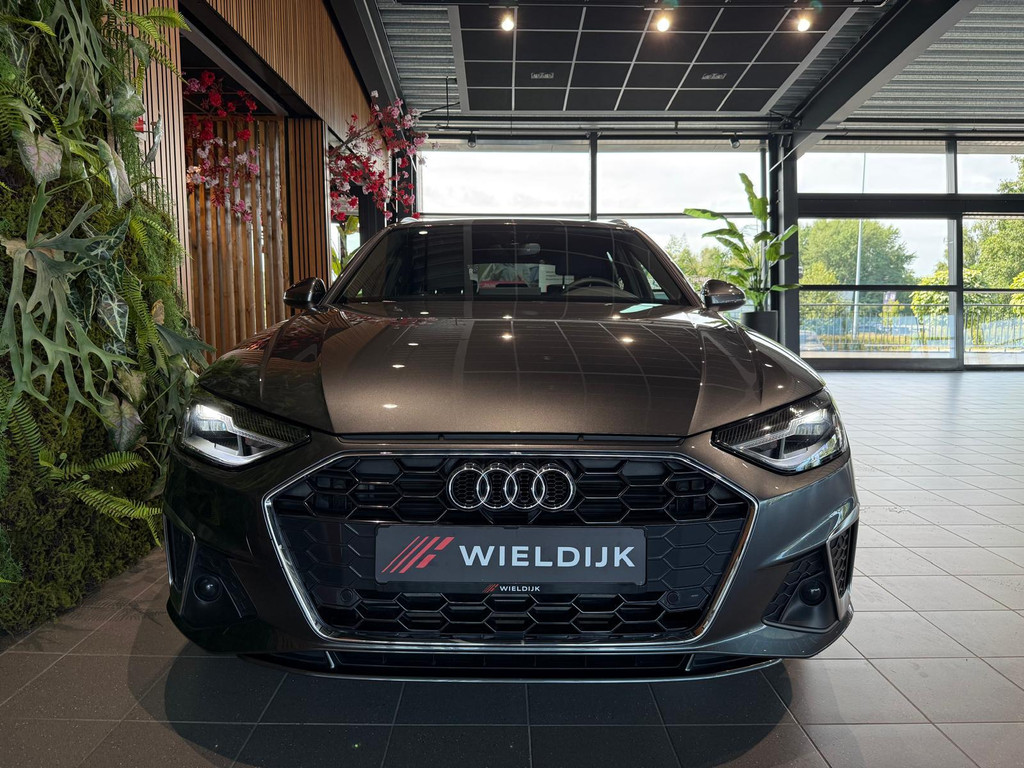 Audi A4 1