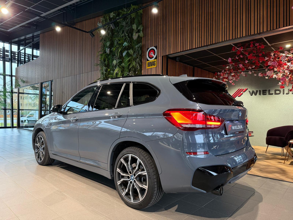 BMW X1 1