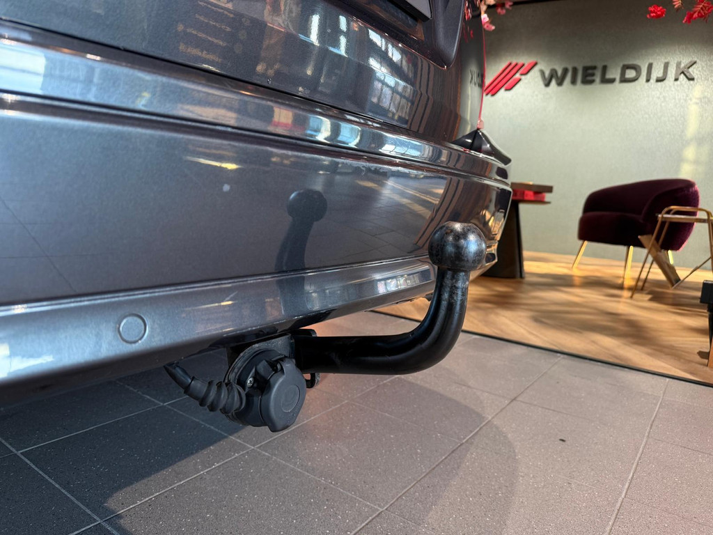 Mercedes-Benz C-Klasse 1