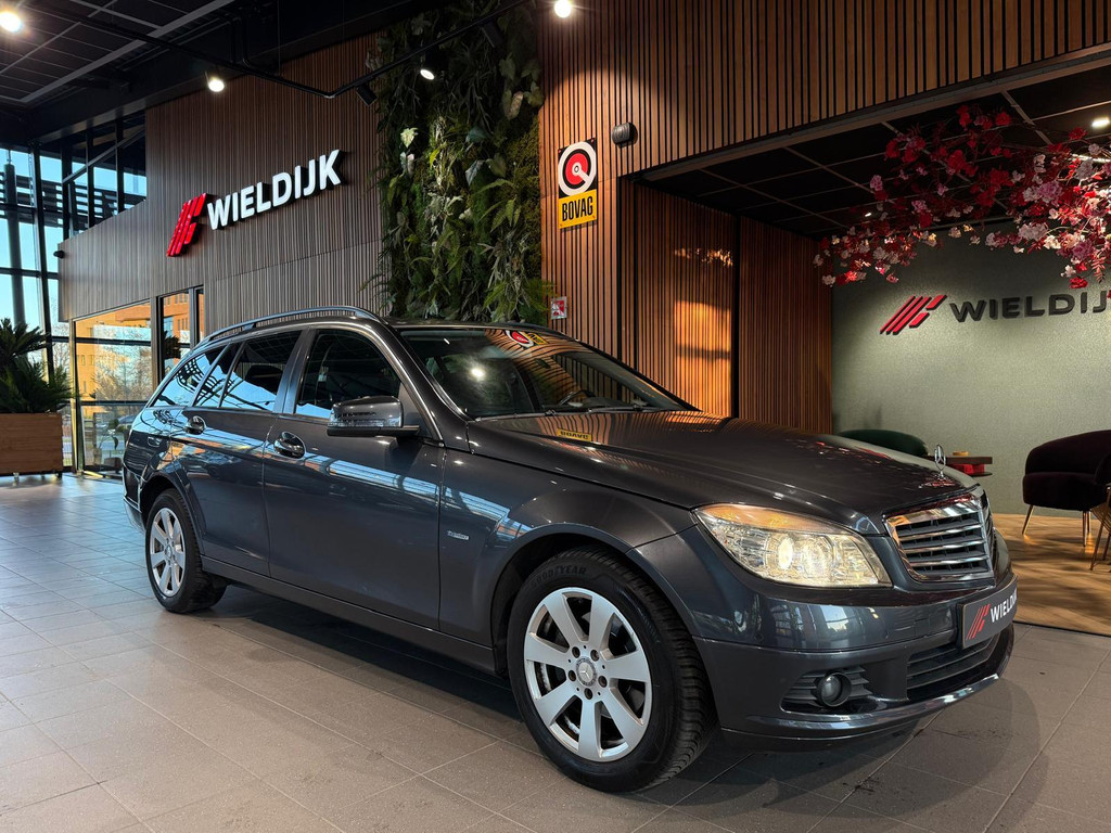Mercedes-Benz C-Klasse 1