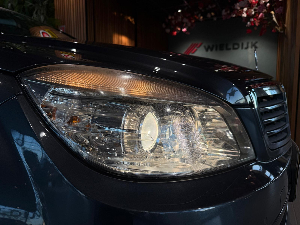 Mercedes-Benz C-Klasse 1