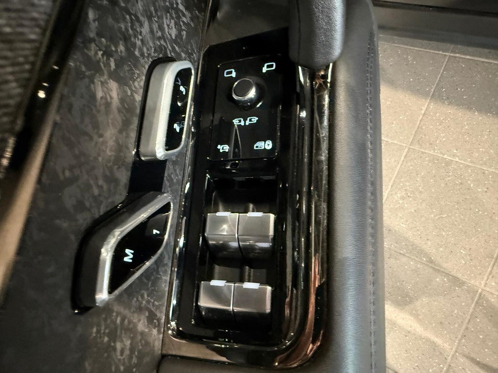 Land Rover Range Rover Sport 1