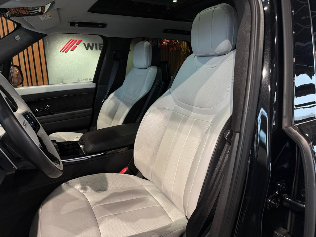 Land Rover Range Rover Sport 1