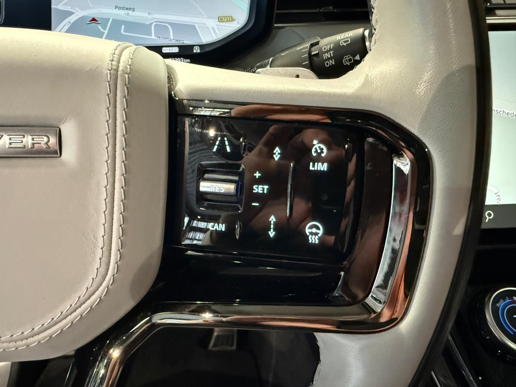 Land Rover Range Rover Sport 1