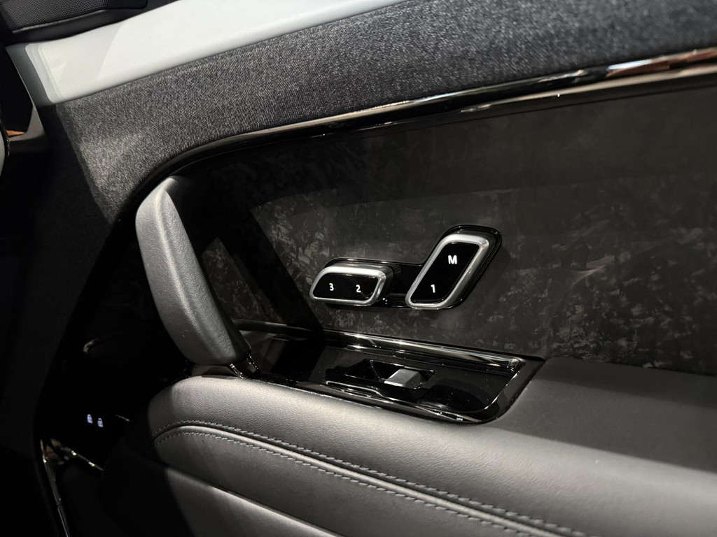 Land Rover Range Rover Sport 1