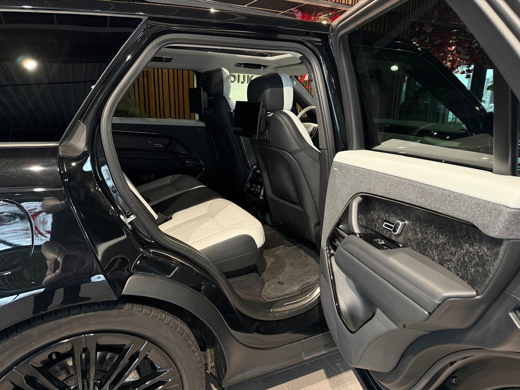 Land Rover Range Rover Sport 1