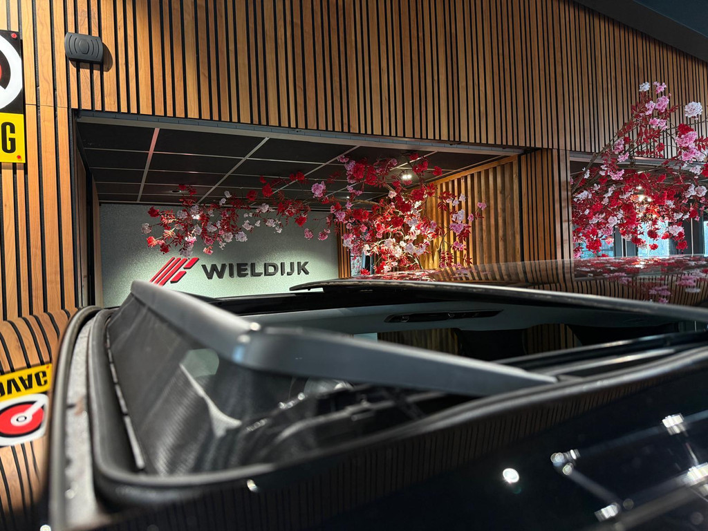 Land Rover Range Rover Sport 1