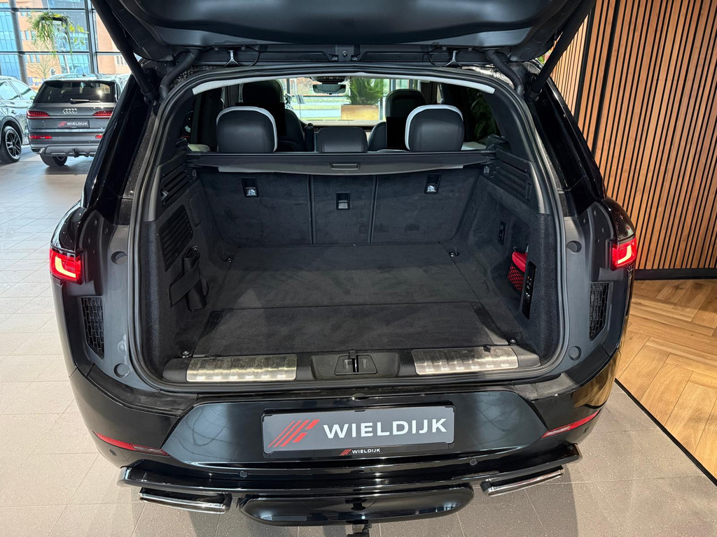 Land Rover Range Rover Sport 1