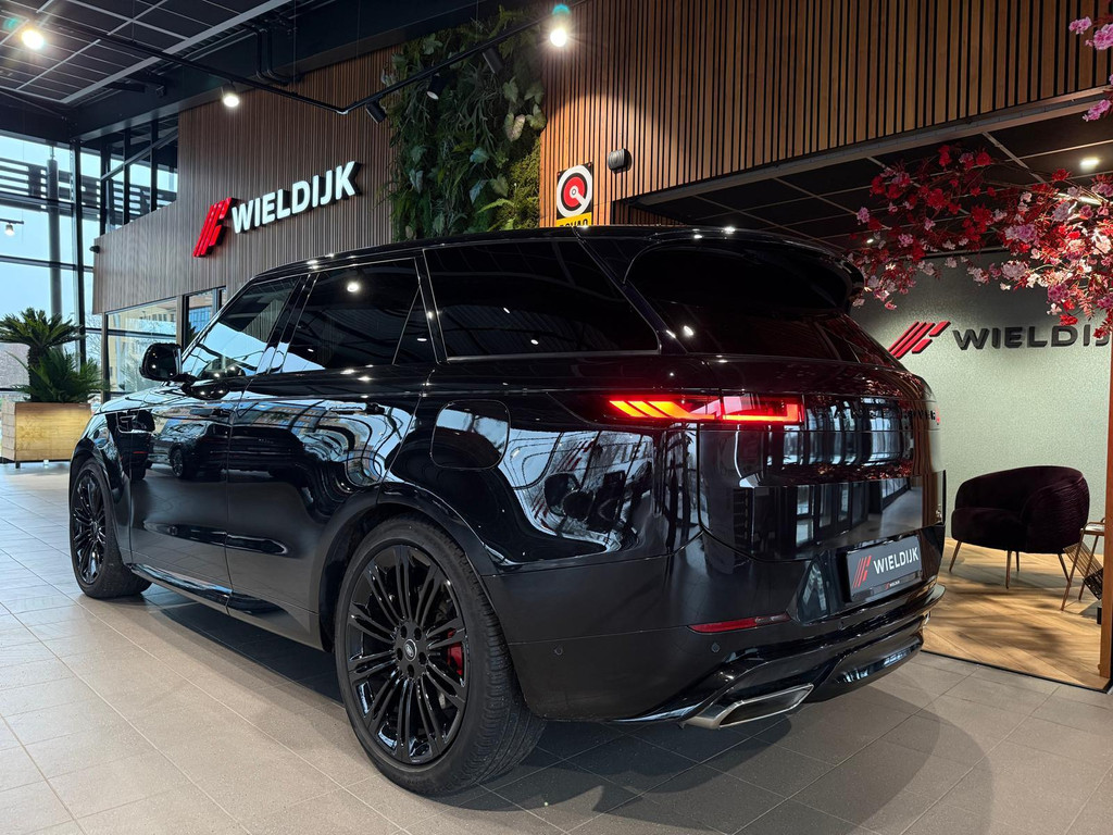 Land Rover Range Rover Sport 1