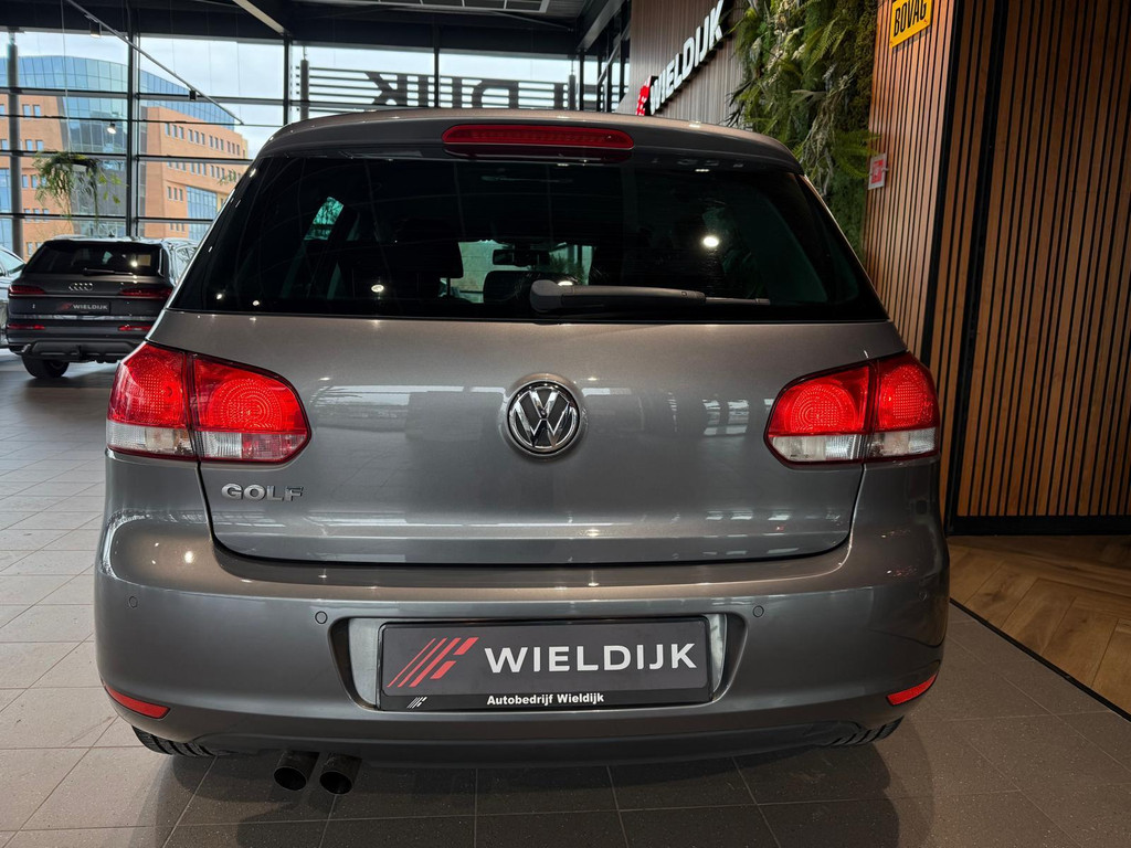 Volkswagen Golf 1