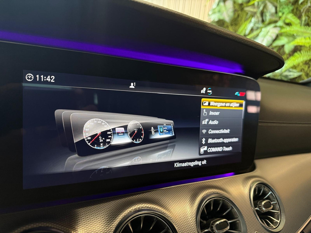 Mercedes-Benz E-Klasse 1