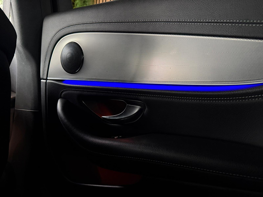 Mercedes-Benz E-Klasse 1