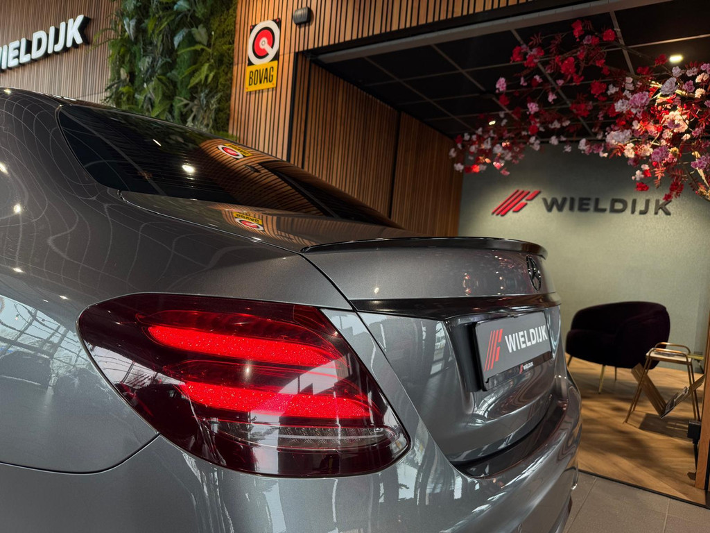 Mercedes-Benz E-Klasse 1