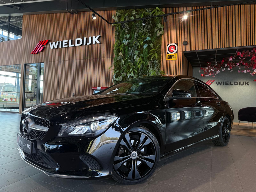 Mercedes-Benz CLA-Klasse 1