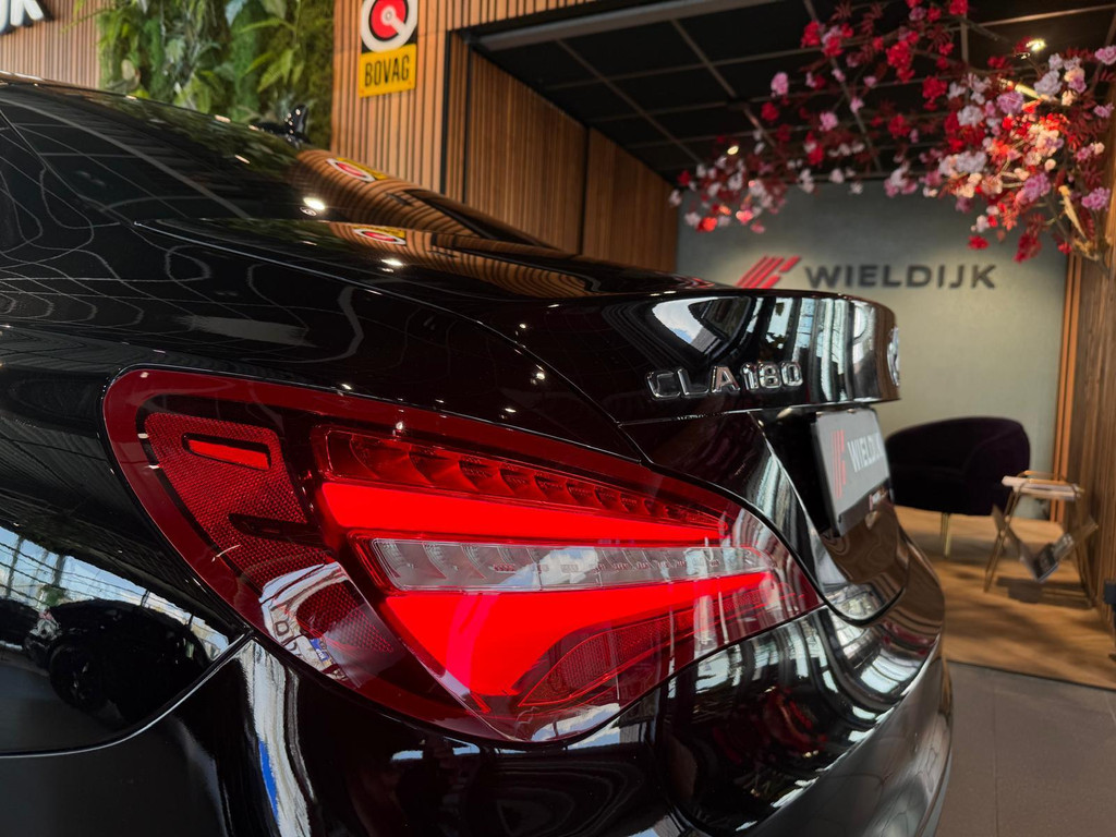 Mercedes-Benz CLA-Klasse 1