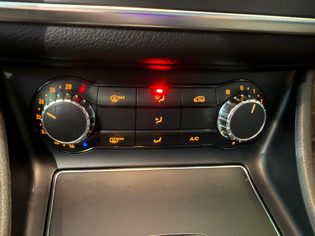 Mercedes-Benz CLA-Klasse 1