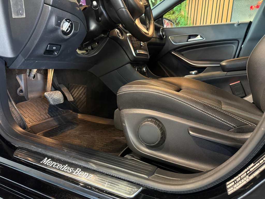 Mercedes-Benz CLA-Klasse 1