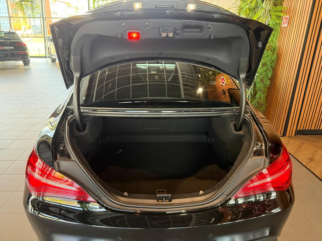 Mercedes-Benz CLA-Klasse 1