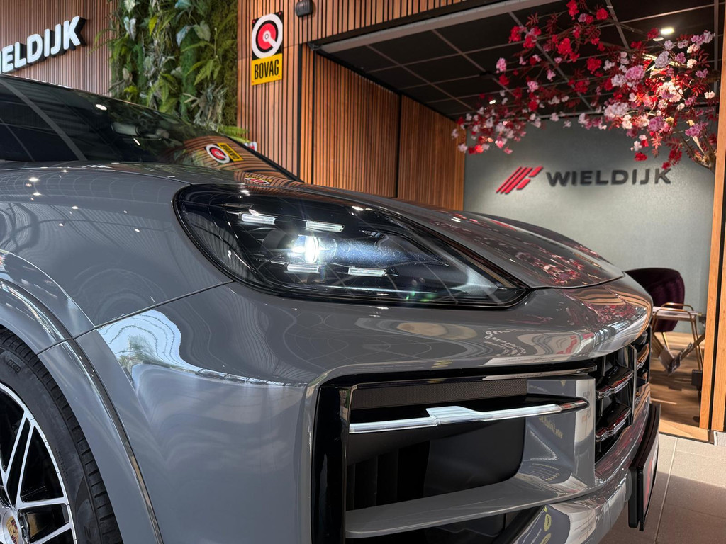 Porsche Cayenne Coupé 1