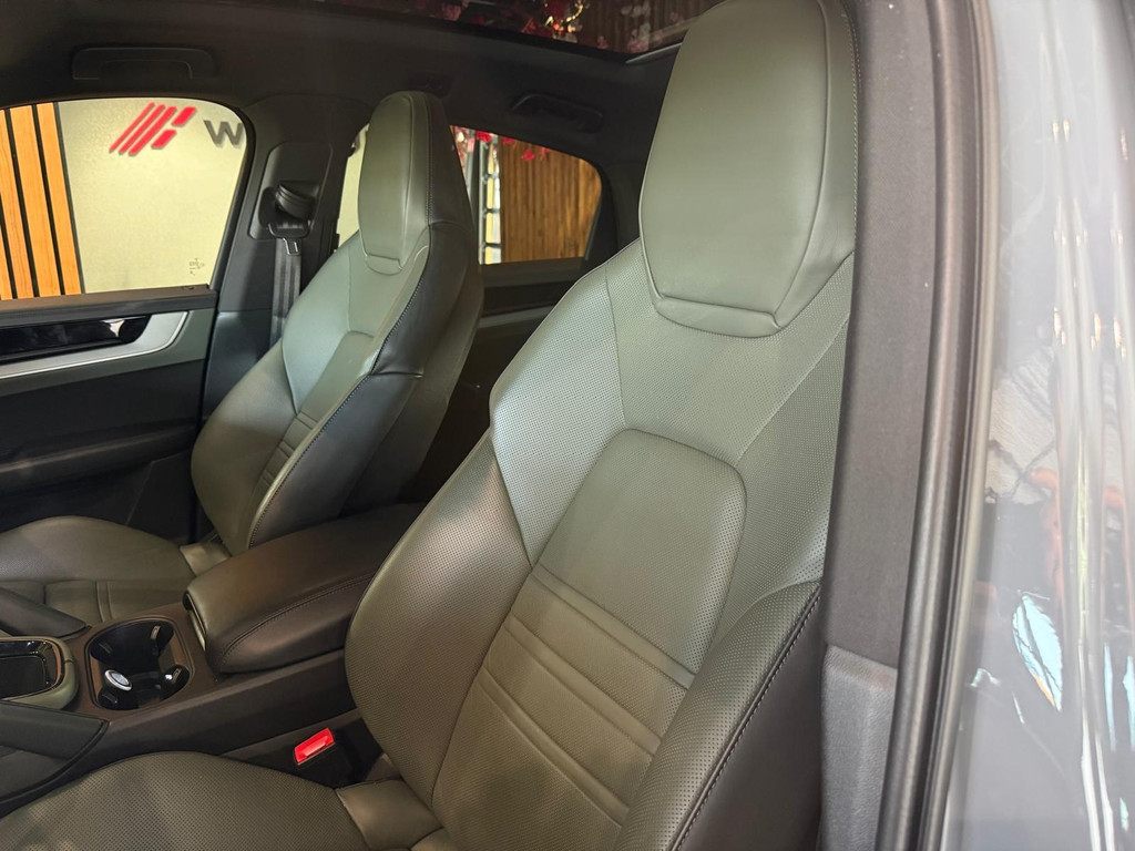 Porsche Cayenne Coupé 1