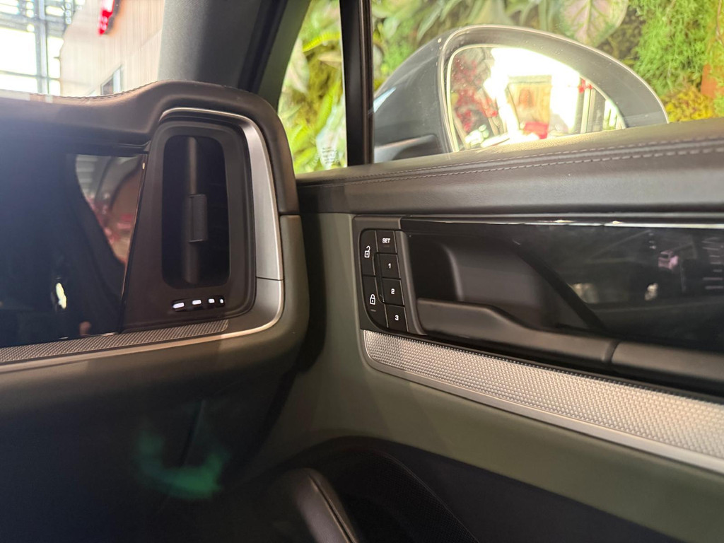 Porsche Cayenne Coupé 1