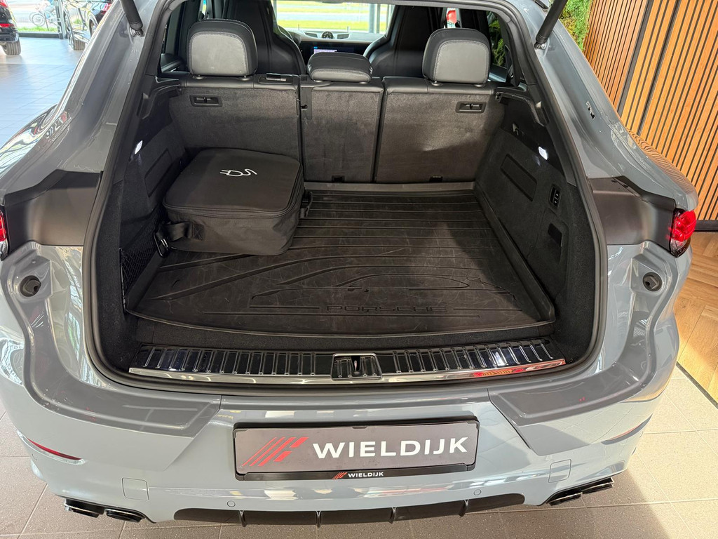 Porsche Cayenne Coupé 1