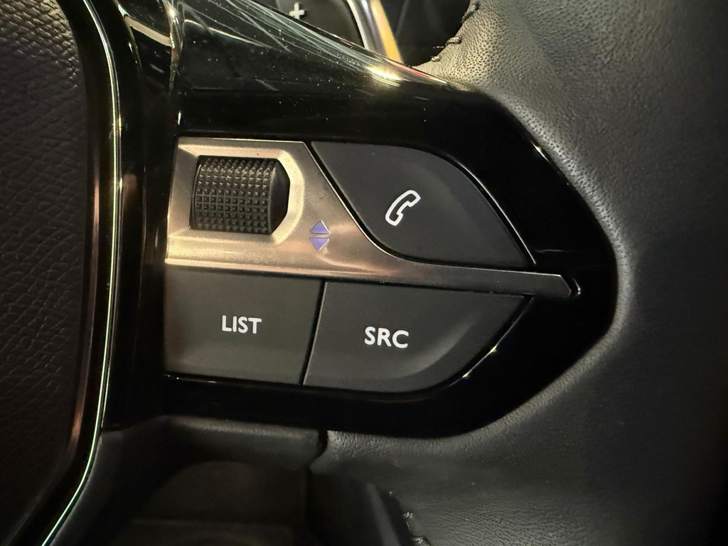 Peugeot 2008 1