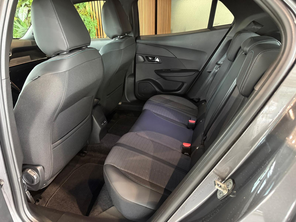 Peugeot 2008 1