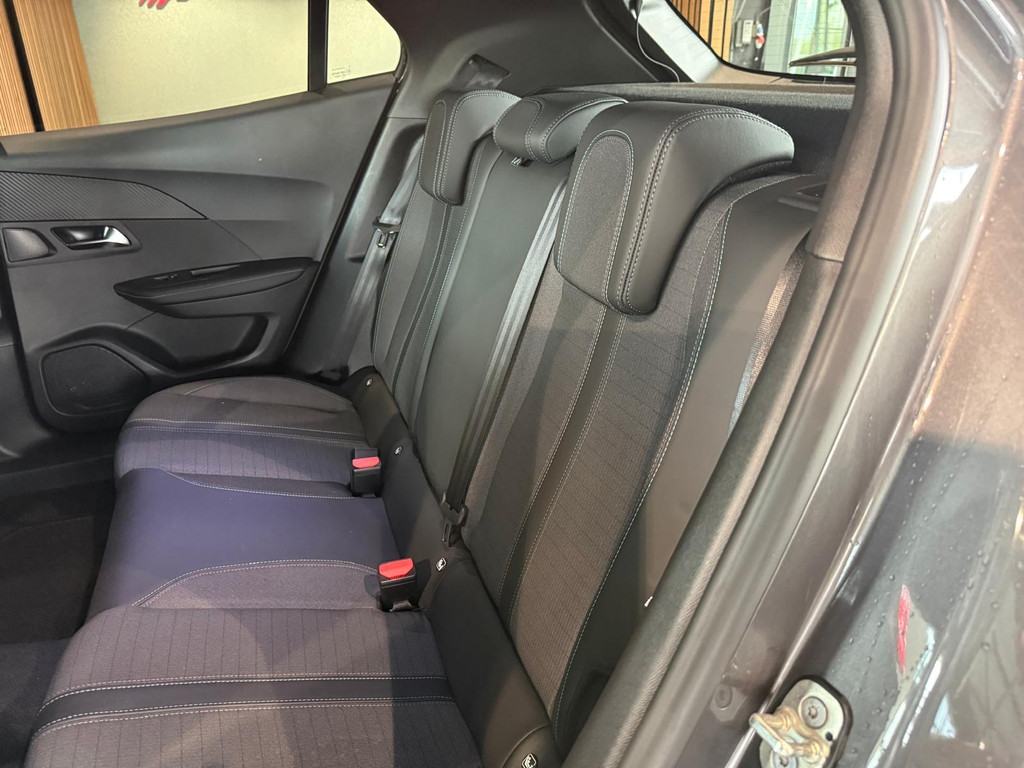 Peugeot 2008 1