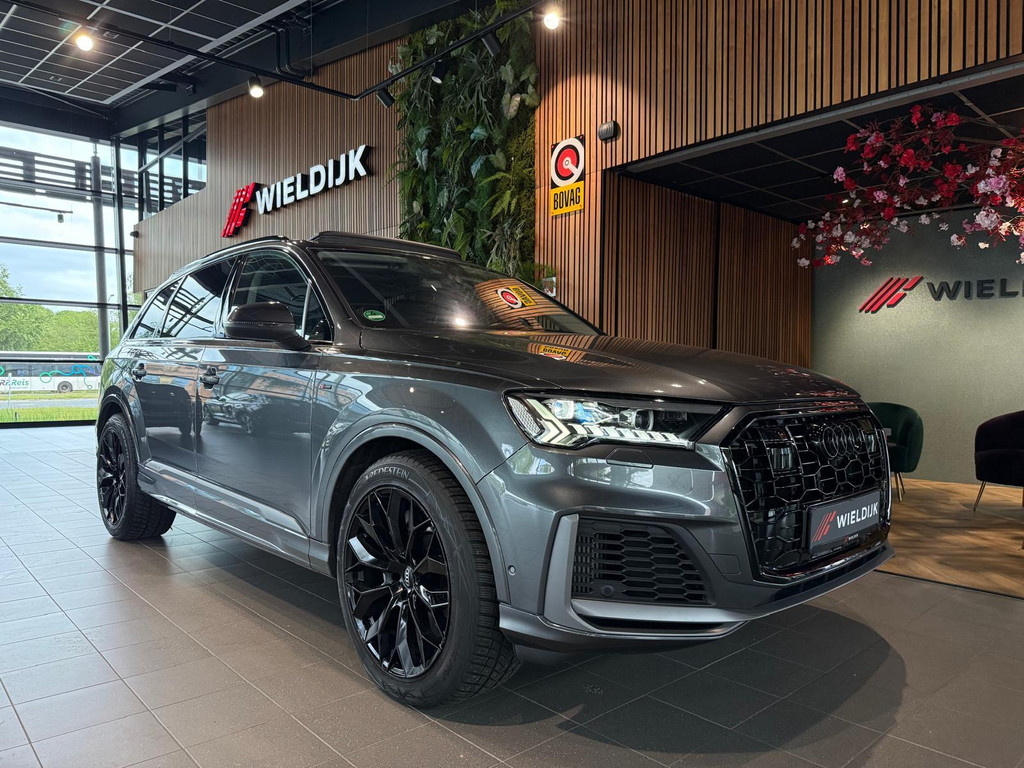 Audi Q7 1