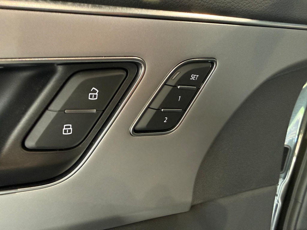 Audi Q7 1
