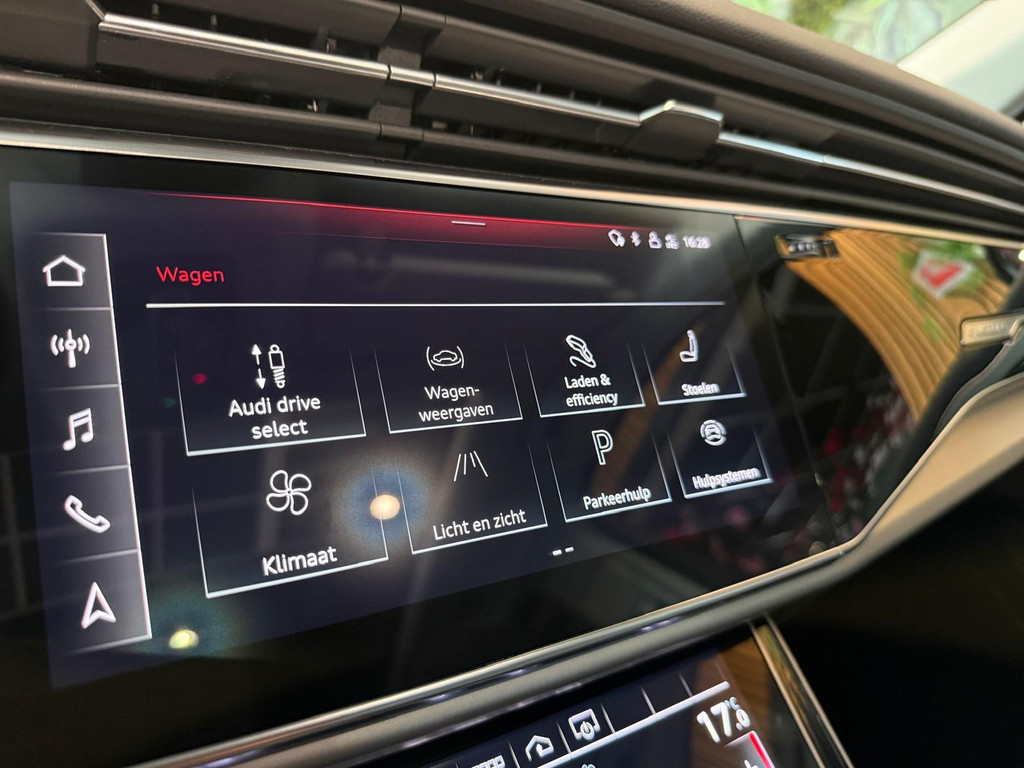 Audi Q7 1