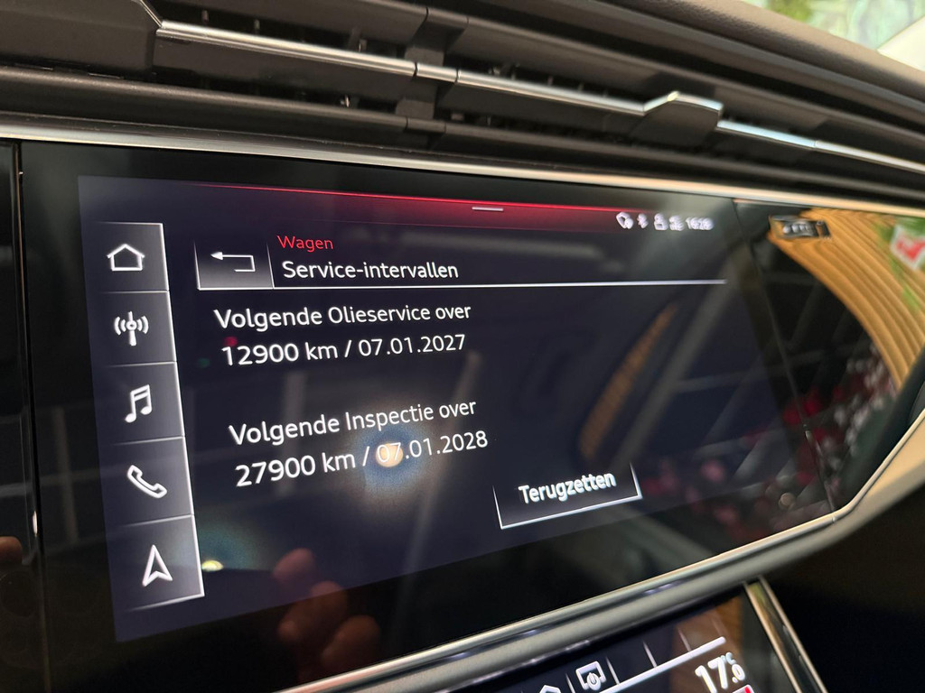 Audi Q7 1