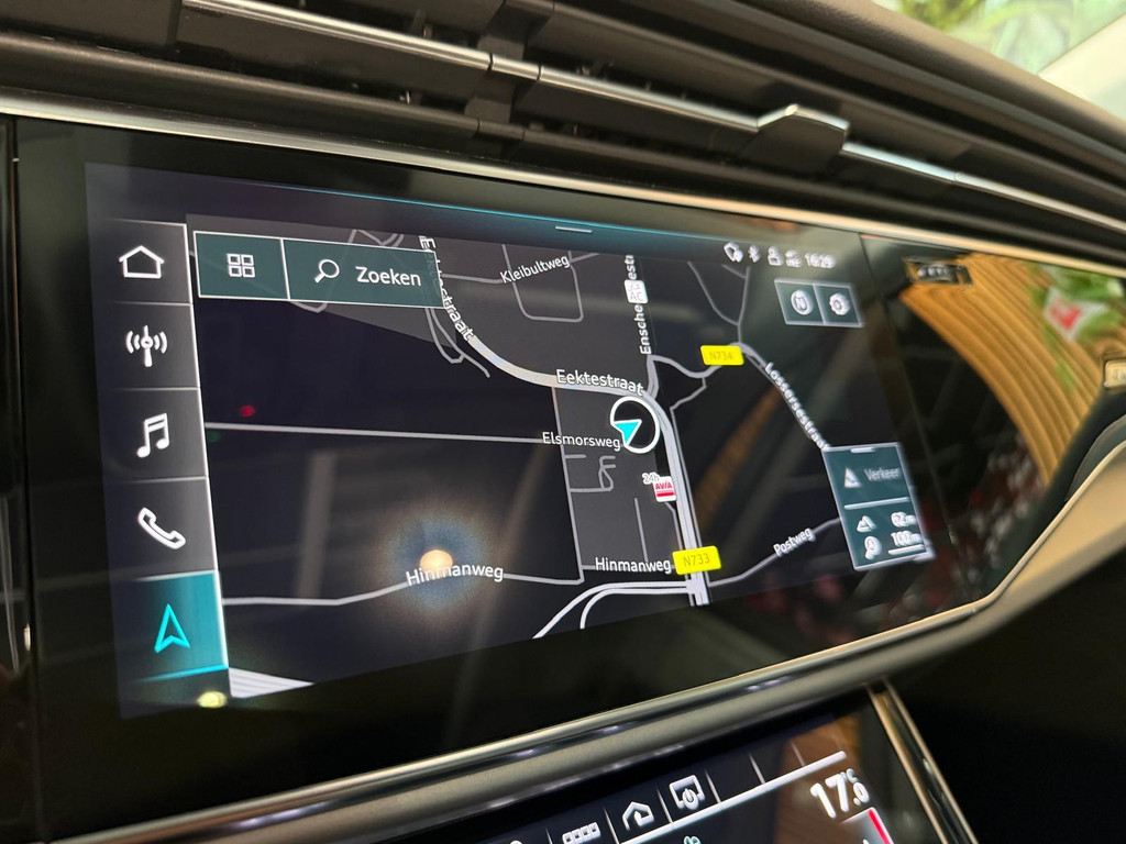 Audi Q7 1