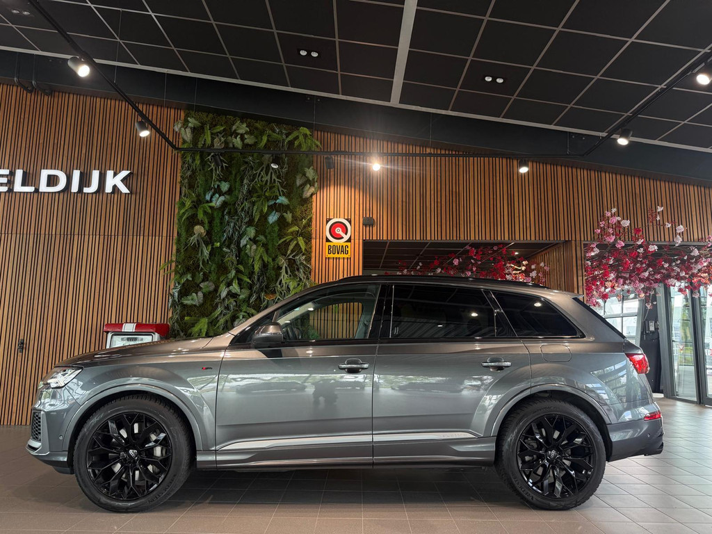 Audi Q7 1