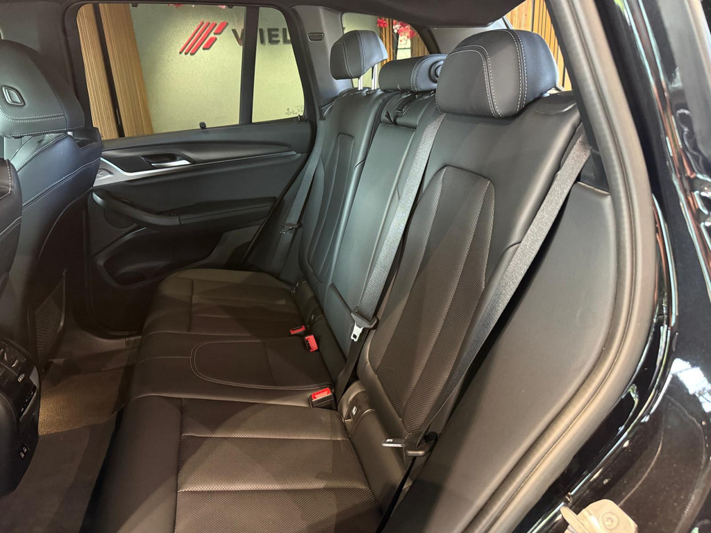 BMW X3 1
