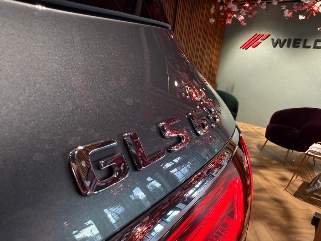 Mercedes-Benz GLS 1